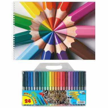 Kinder tekenen set van 24 viltstiften en 2x schetsboeken