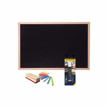 Schoolbord/krijtbord 30 x 40 cm met krijtjes/krijtstiften/bordenwisser