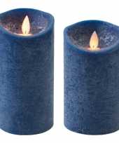 Set van 2x stuks donkerblauwe led kaarsen met bewegende vlam